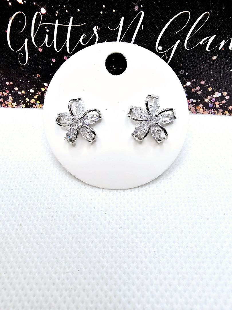 Silver Glitter N Glam 2423 Silver Flower Stud Earrings with Bling