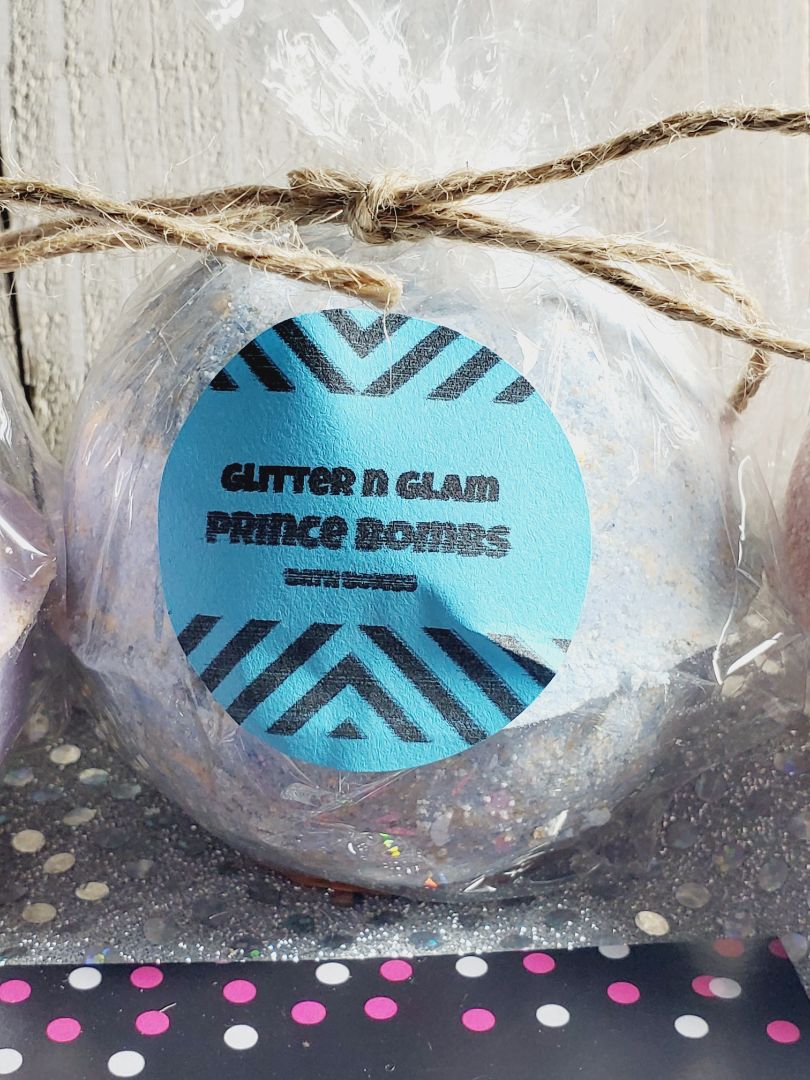 Glitter N Glam Prince (boy toy inside) Bath Bomb