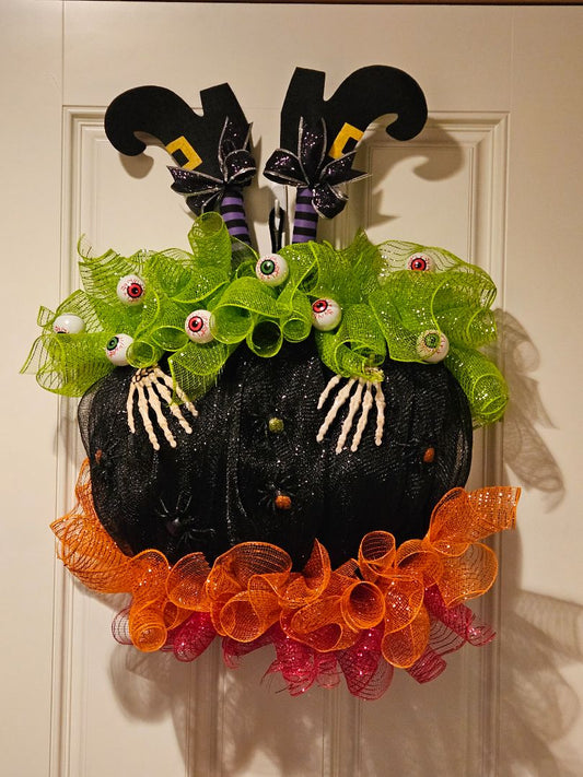 Witches Cauldron wreath