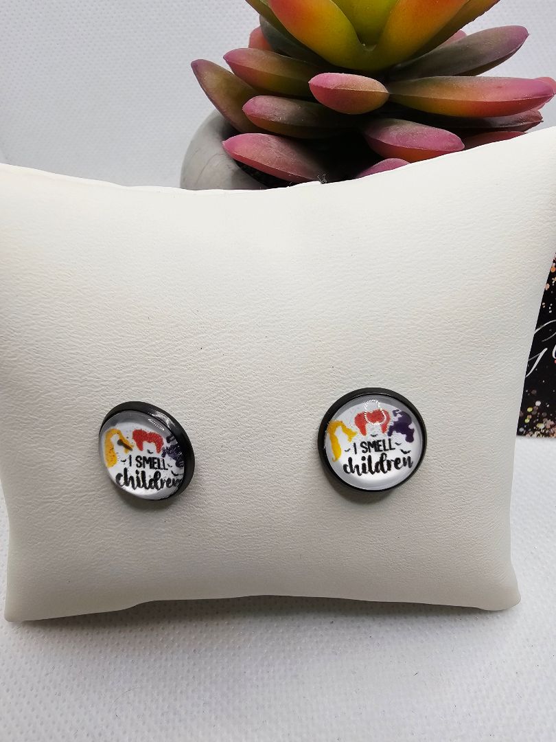 Glitter N Glam 2690 S.Sisters "I smell children" Stud Earrings
