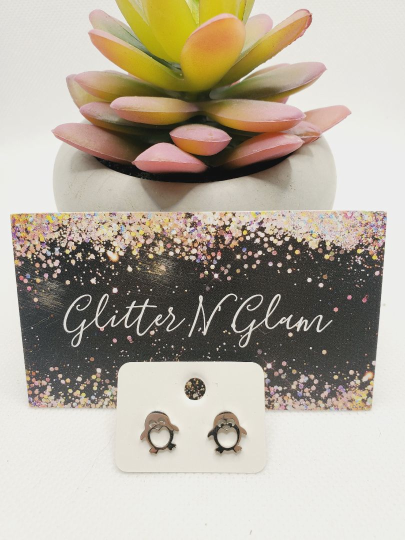 Glitter N Glam 1071 Silver Penquin Stud Earrings