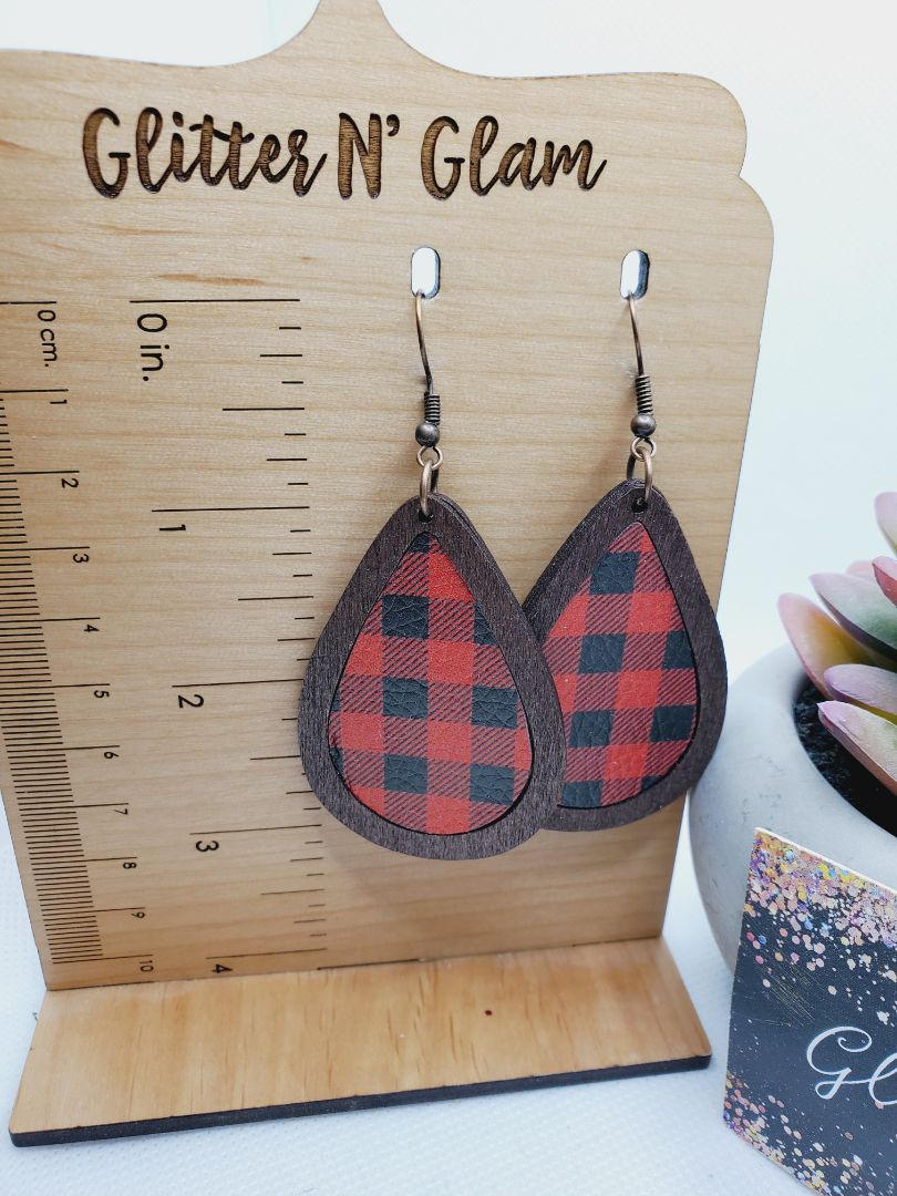 Glitter N Glam 1504 Red and Black Plaid Wood Dangle Earrings