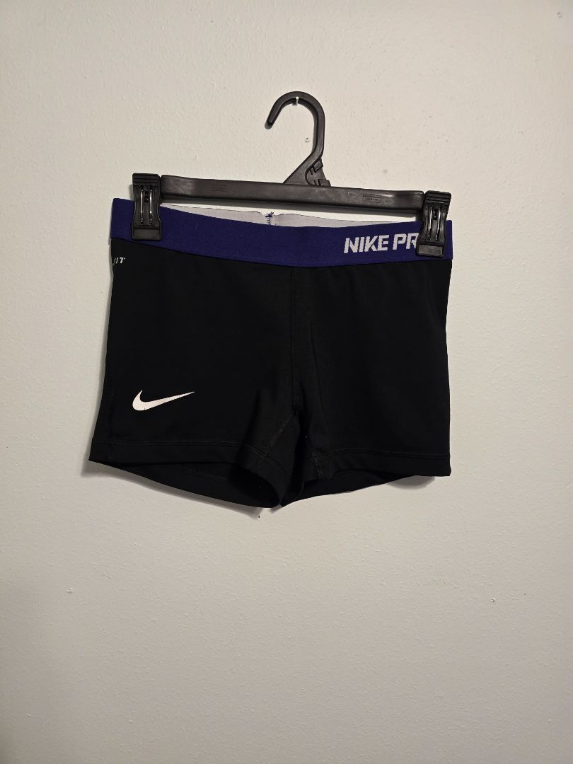 Black NIKE PRO Shorts, Small