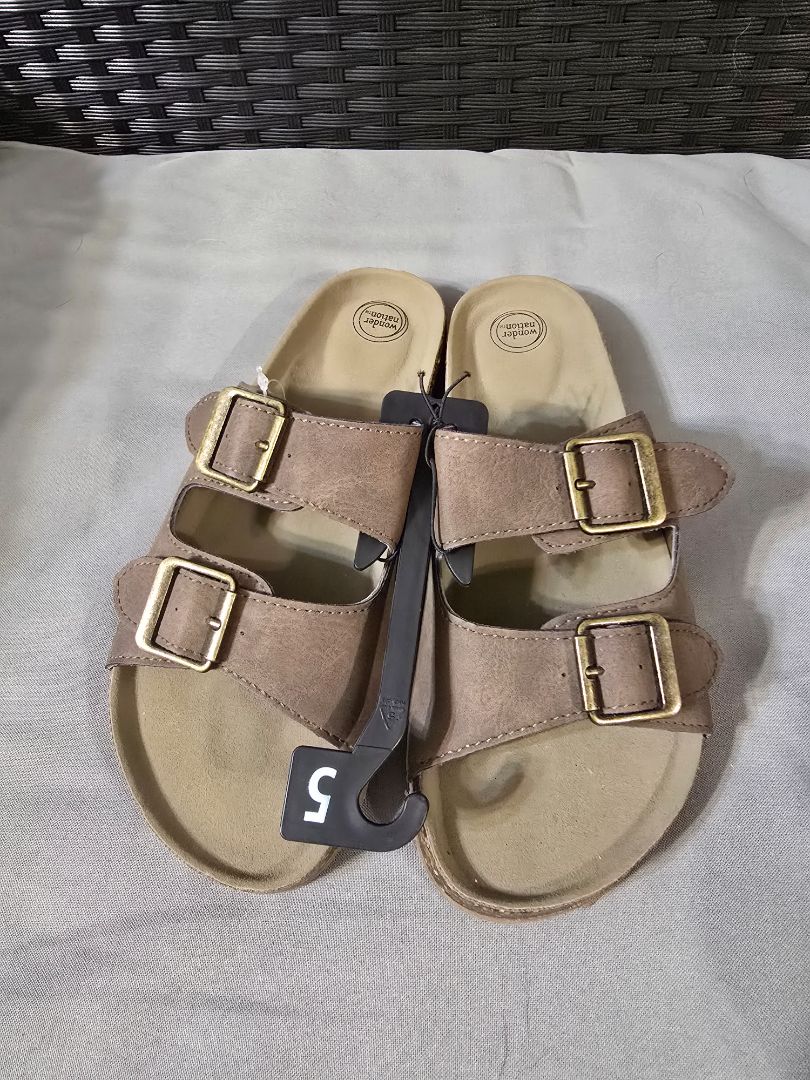 Brown Wonder Nation Sandals, 5