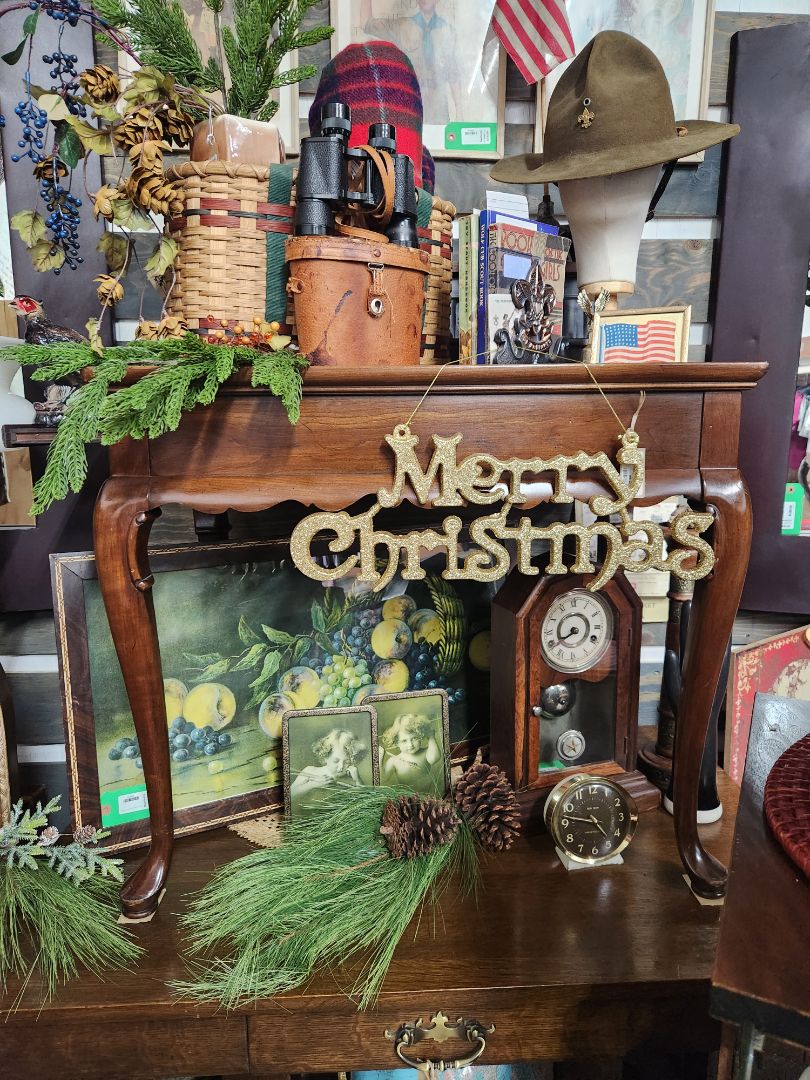 Vintage Ethan Allen Table