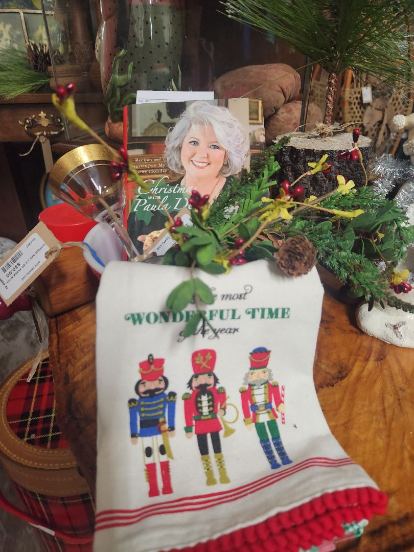 Christmas With Paula Deen