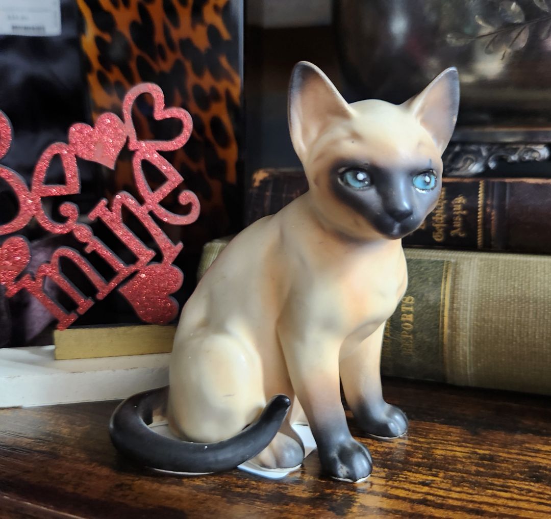Vintage Lefton Cat Figurine