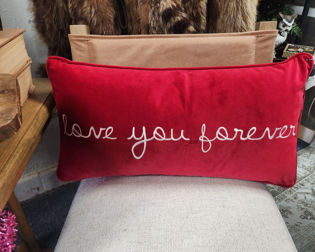 Red Velvet-Like Pillow "love you forever"