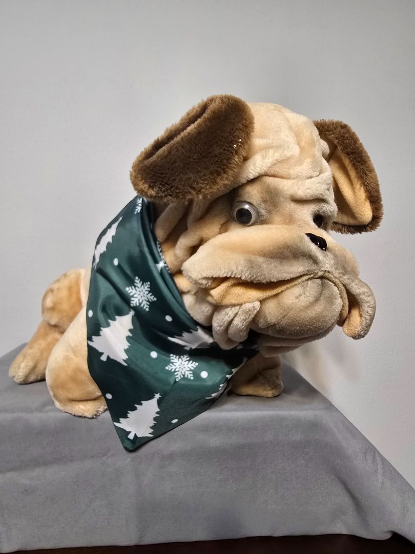 Green Snowflake/Trees Bandana, Adjustable Tie