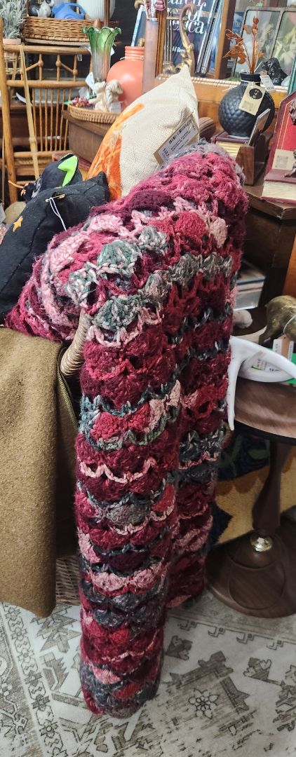 Vintage Handmade Afghan, DCH Family LLC