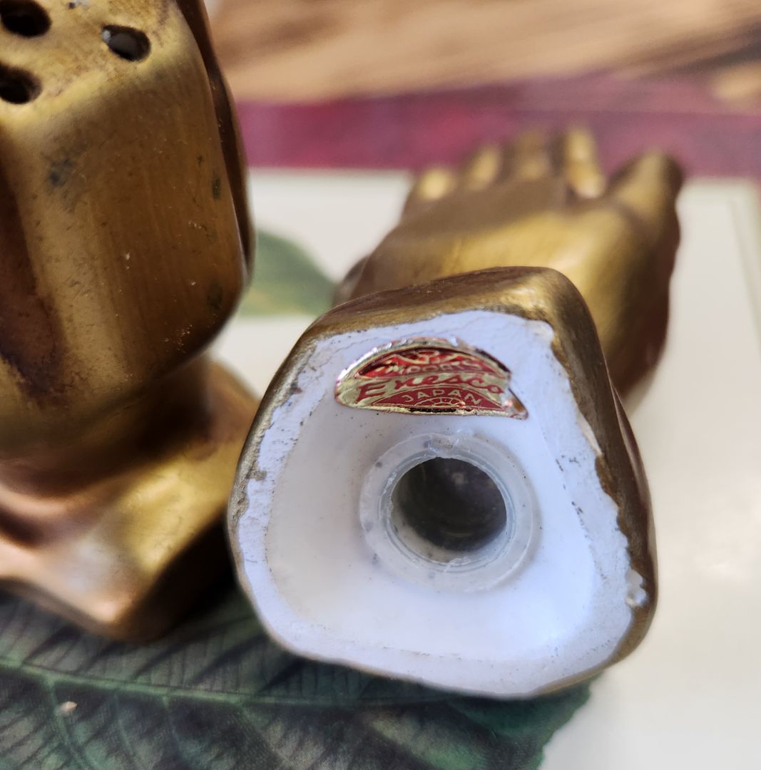 Praying Hands Salt/Pepper Shakers Vintage, DCH Family LLC