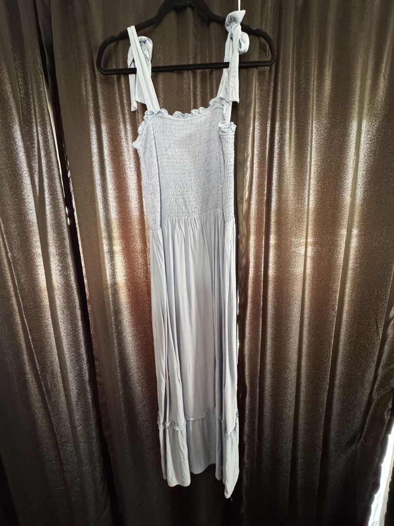 Light blue Zesica Maxi Summer dress- worn once, Large