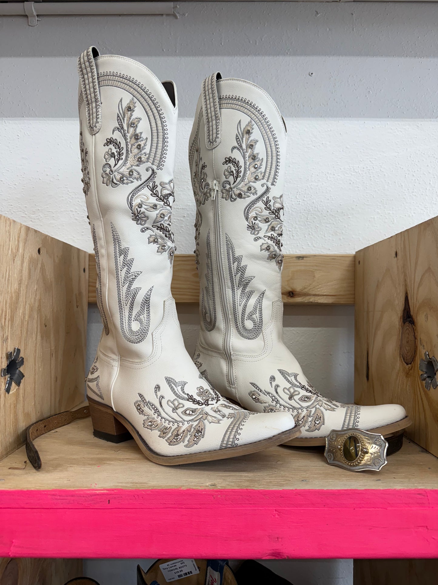 vodvob Cowgirl Boots (like new), 10