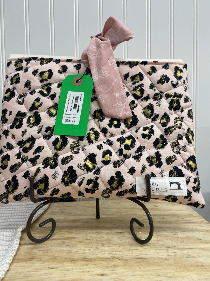 Pink and black , Large