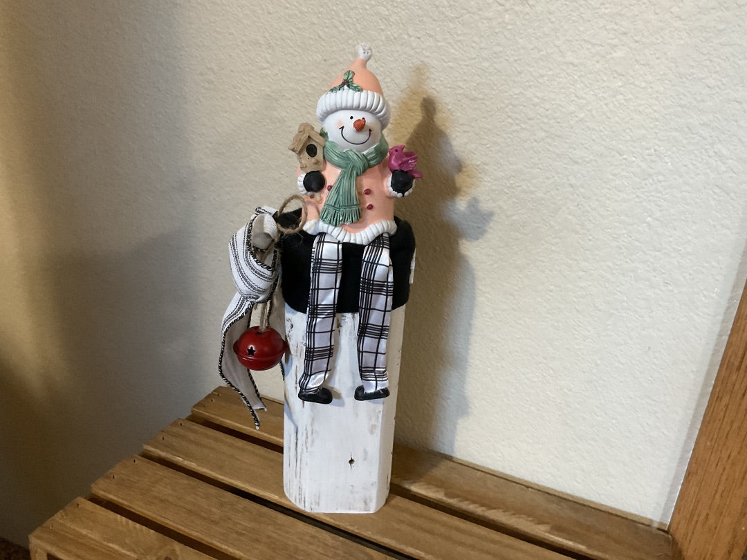 Peach w/black-white checkered Snowman on Wood, Small
