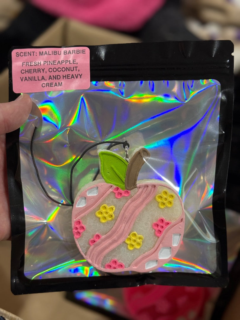 White Apple Freshie, Full Size