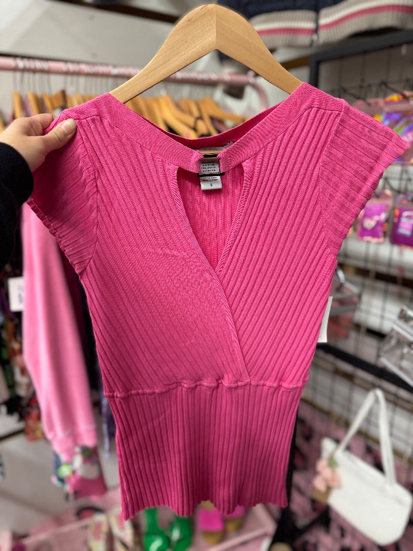 Pink Virsailles Barbie in pink, small