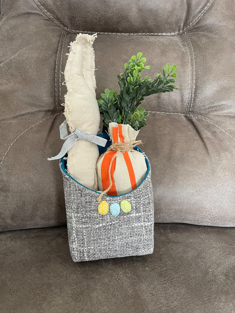 Gray Fabric Basket w/bunny & Carrot, Small