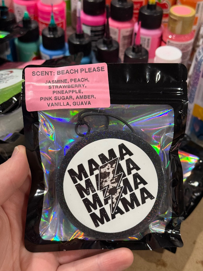Mama Freshie, Small Circle