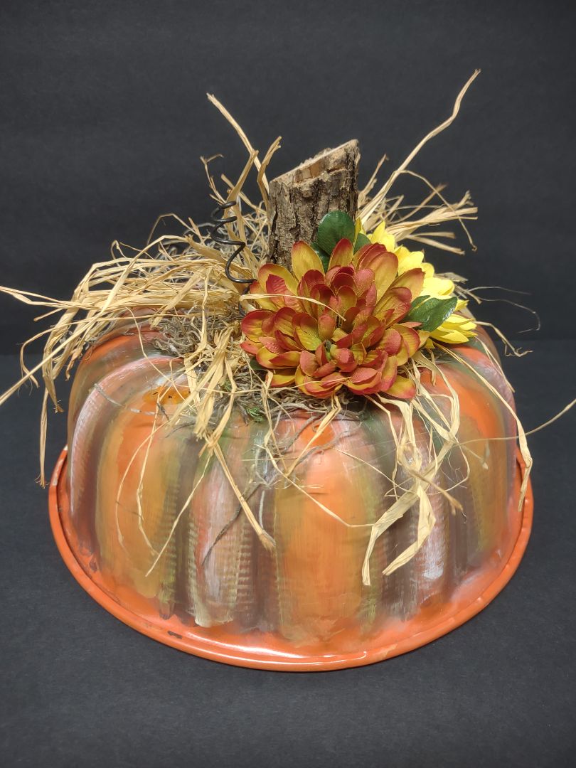 Bundt pumpkin