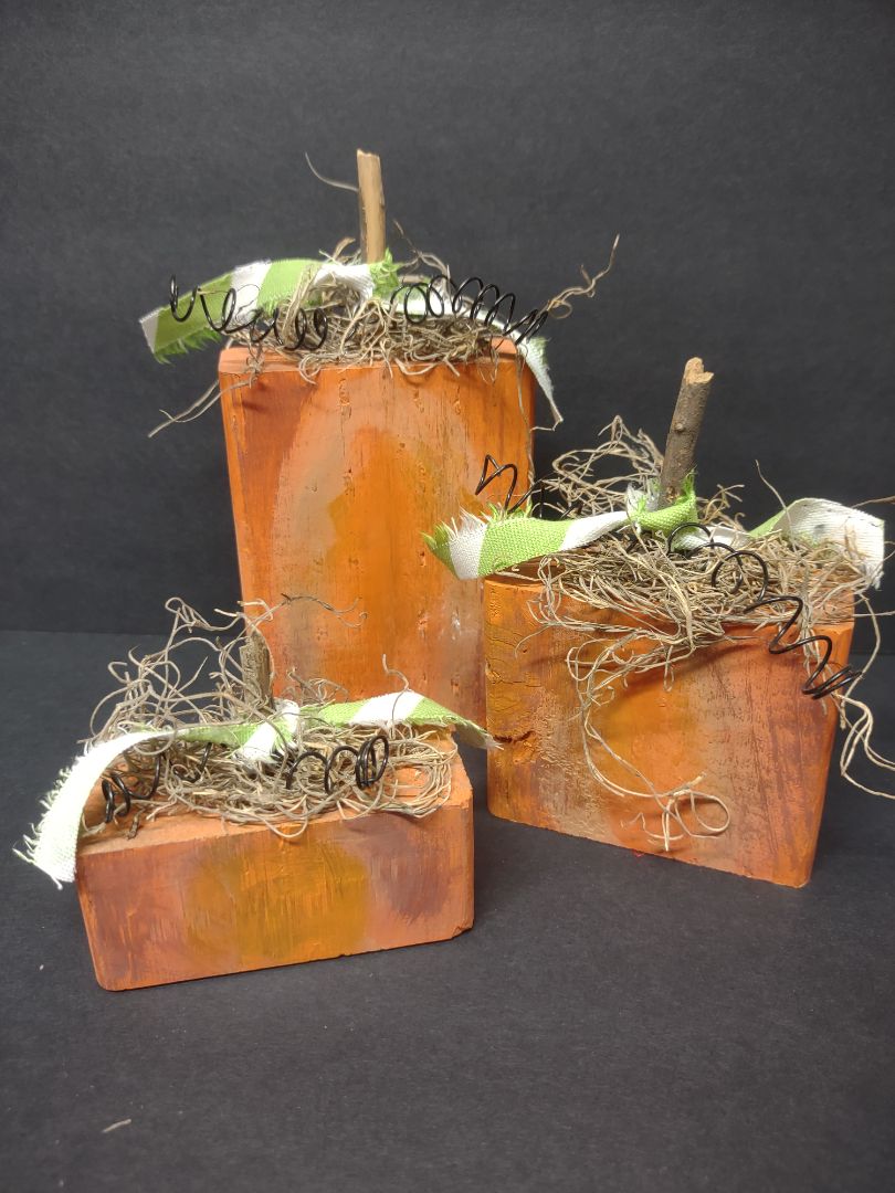 3 pc pumpkins striped