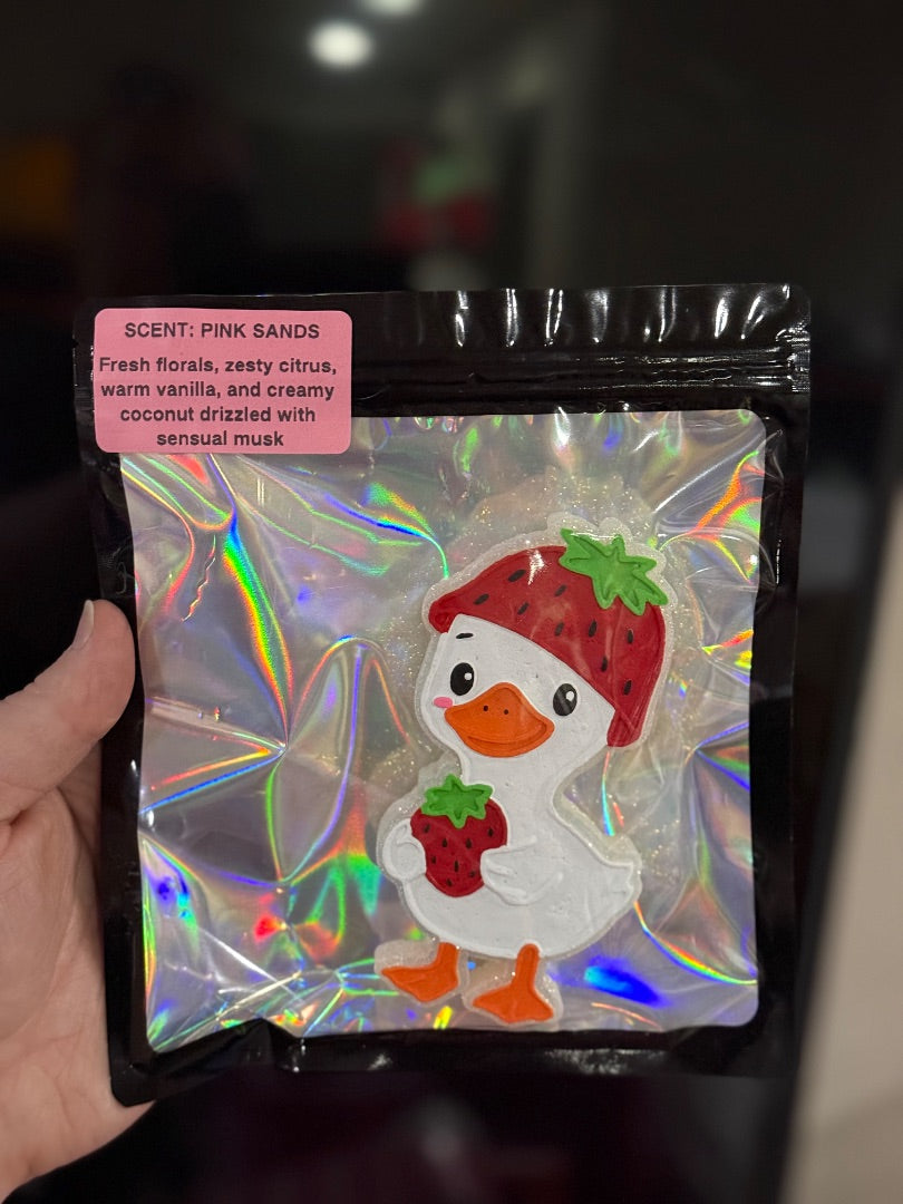 Pink Sands Strawberry Goose, Full Size