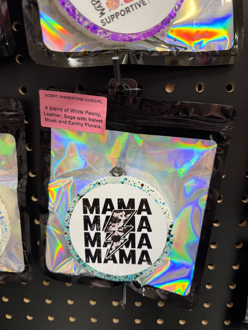 Mama Bolt Freshie, Large Circle