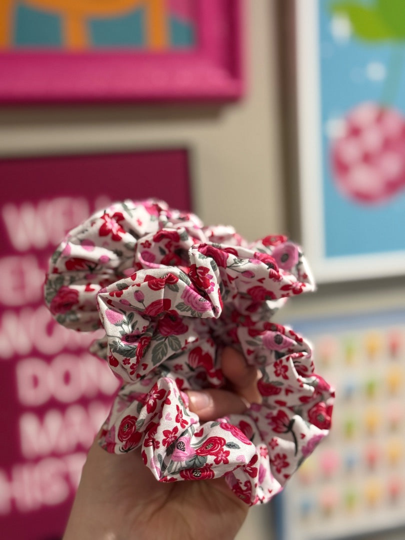 Lovers Flowers, Scrunchie