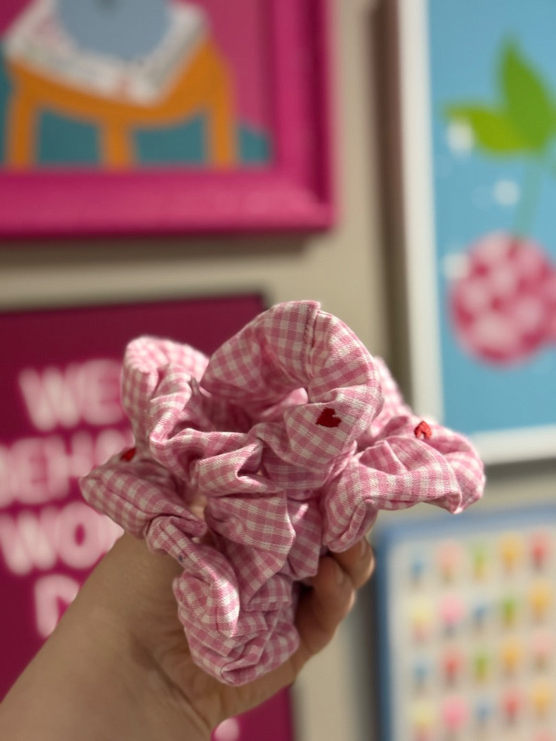Red Heart Pink Gingham, Scrunchie