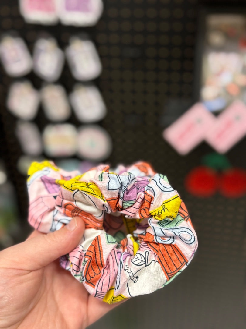 Teacher Scrunchie, Scrunchie