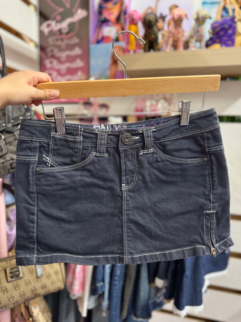 dark grunge mini skirt, medium
