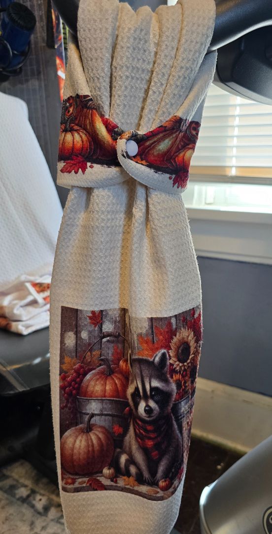Kitchen towel Hand towel with snap Fall Racoon, 16 x 24