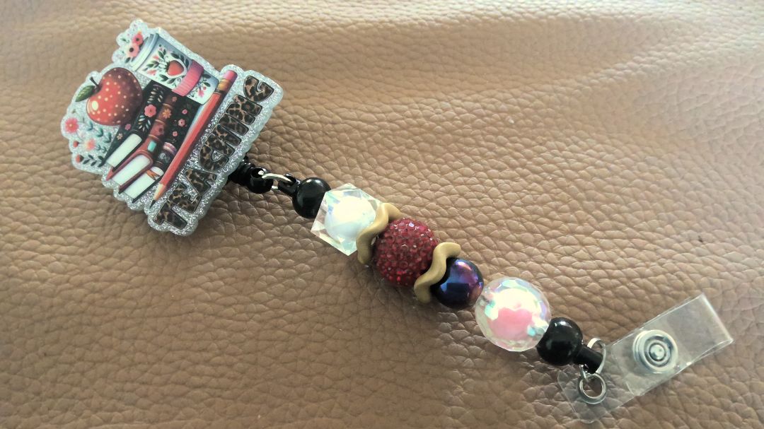 Acrylic Badge Reel with Beads Grace's bead Shop