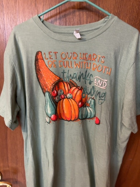 Green Thanksgiving T shirt, 2 XL