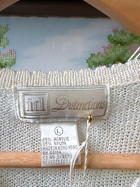 Vintage Clothing White Knit Top, L