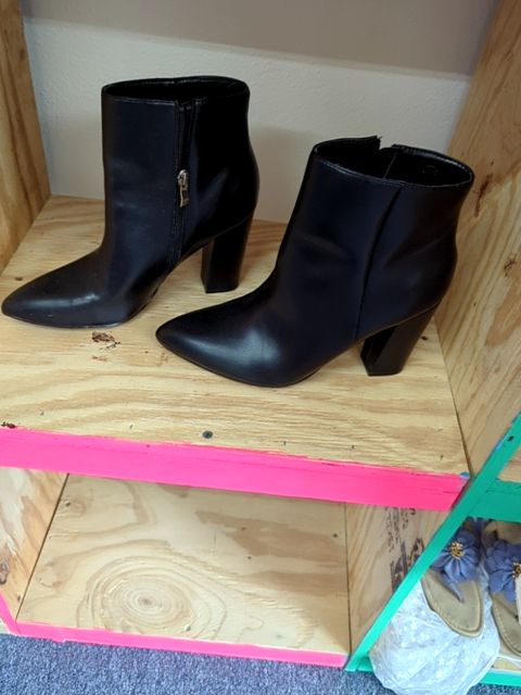 Modern Clothing Black Boots, 9.5