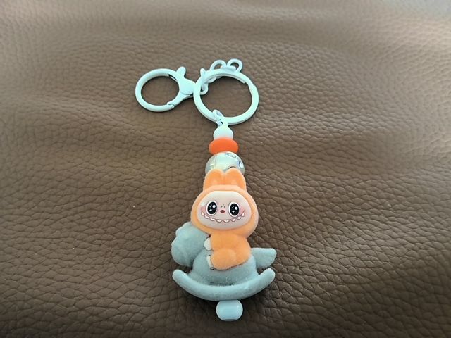 White Regular Keychain Grace's bead Shop