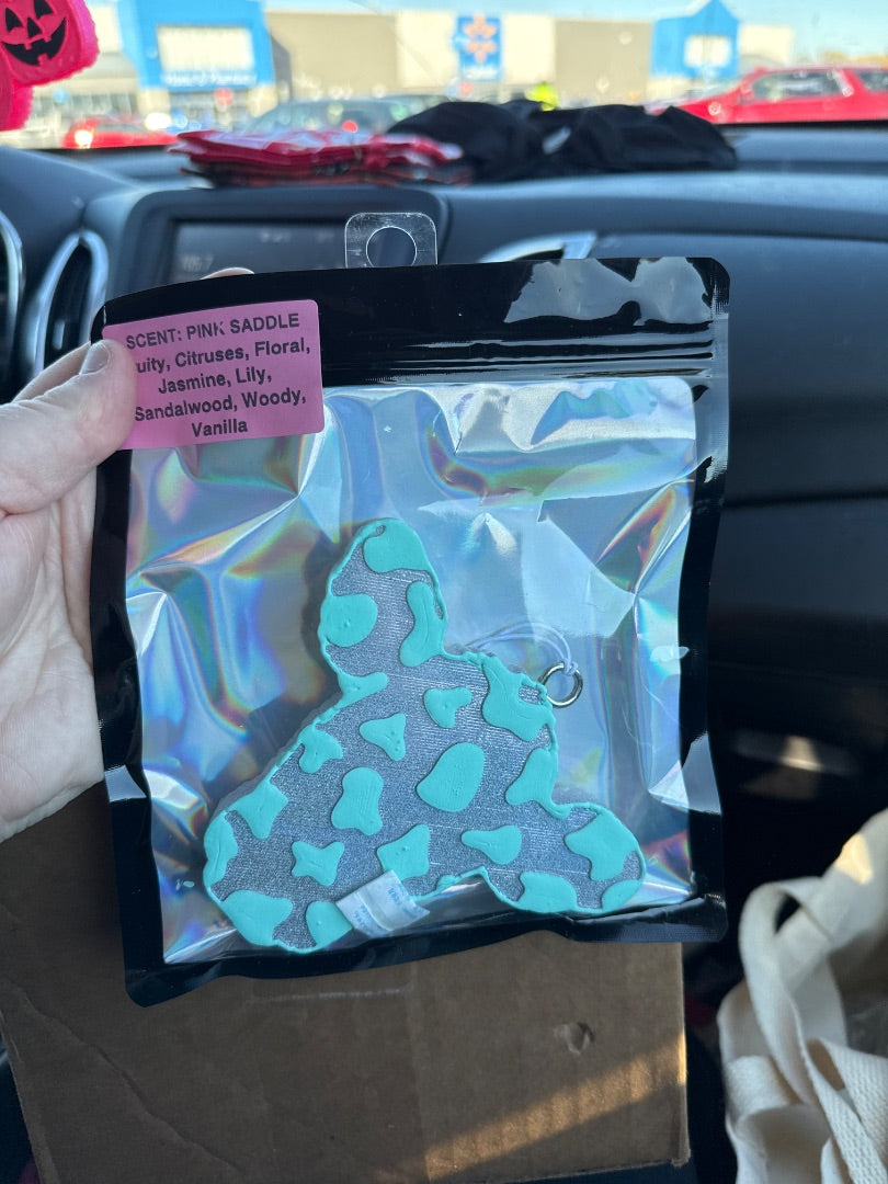 Mint Cow Freshie, Full Size