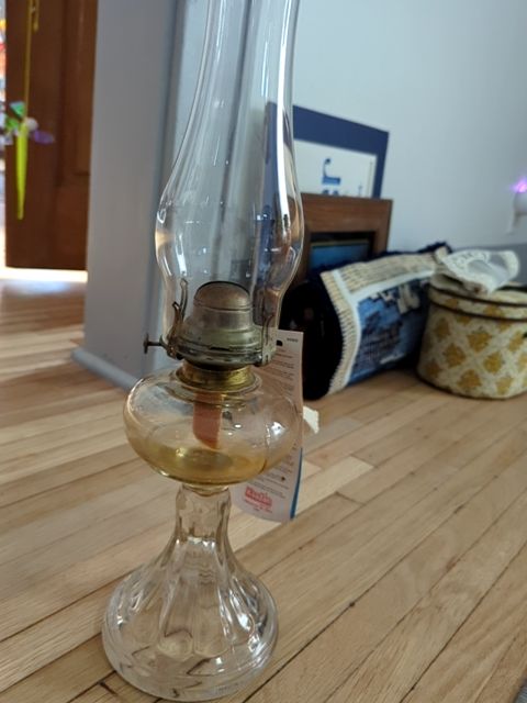 Oil lamp with extra wick