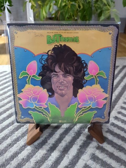 Vinyl Help me make it to my rocking chair. BJ Thomas