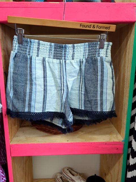 Modern Clothing Blue striped shorts, S