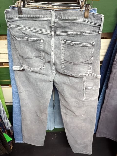 Modern Clothing Hollister Carpenter, 30 * 32