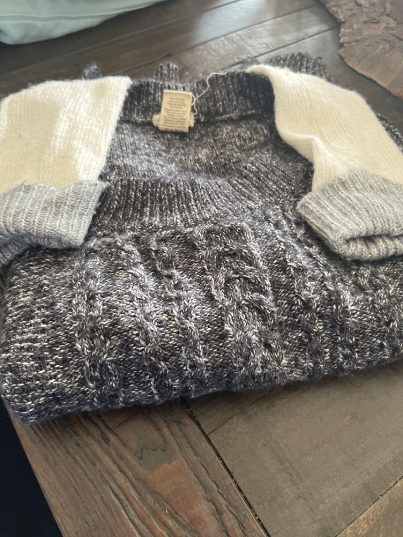 Grey Gimmicks Sweater, S
