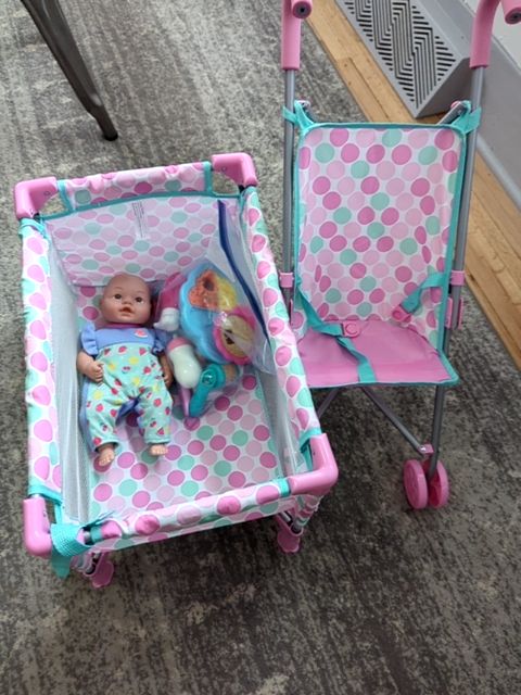 Evan's Store Baby with bed and stroller