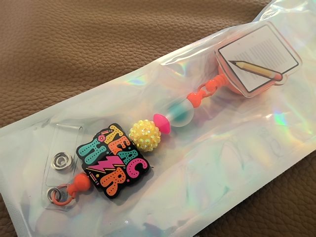Acrylic Badge Reel with Beads Grace's bead Shop