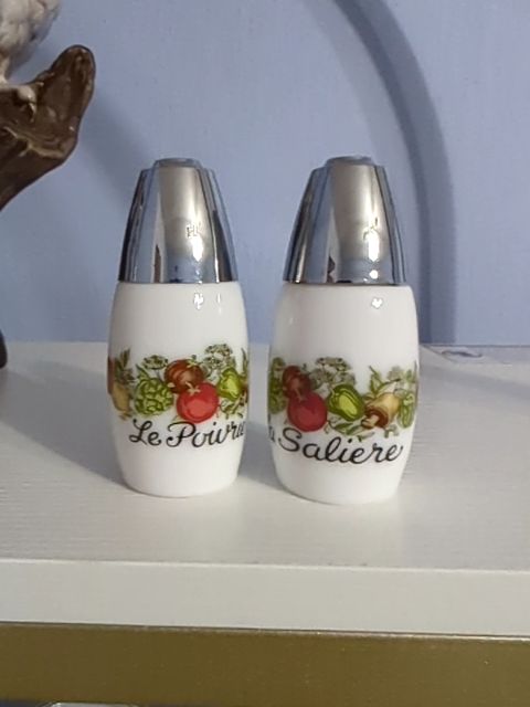 Veggie S & P Shaker