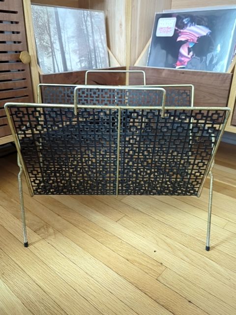 Mid century magazine rack
