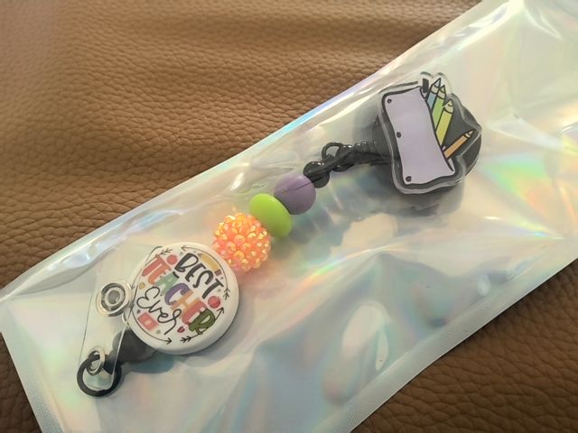 Acrylic Badge Reel with Beads Grace's bead Shop