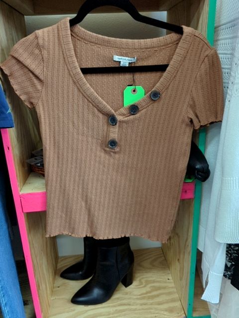 Modern Clothing American Eagle Top, S