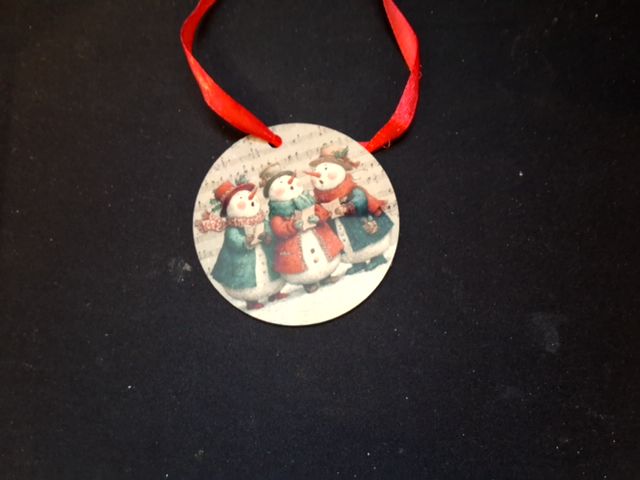 White Christmas ornament Singing Snowman, 3"